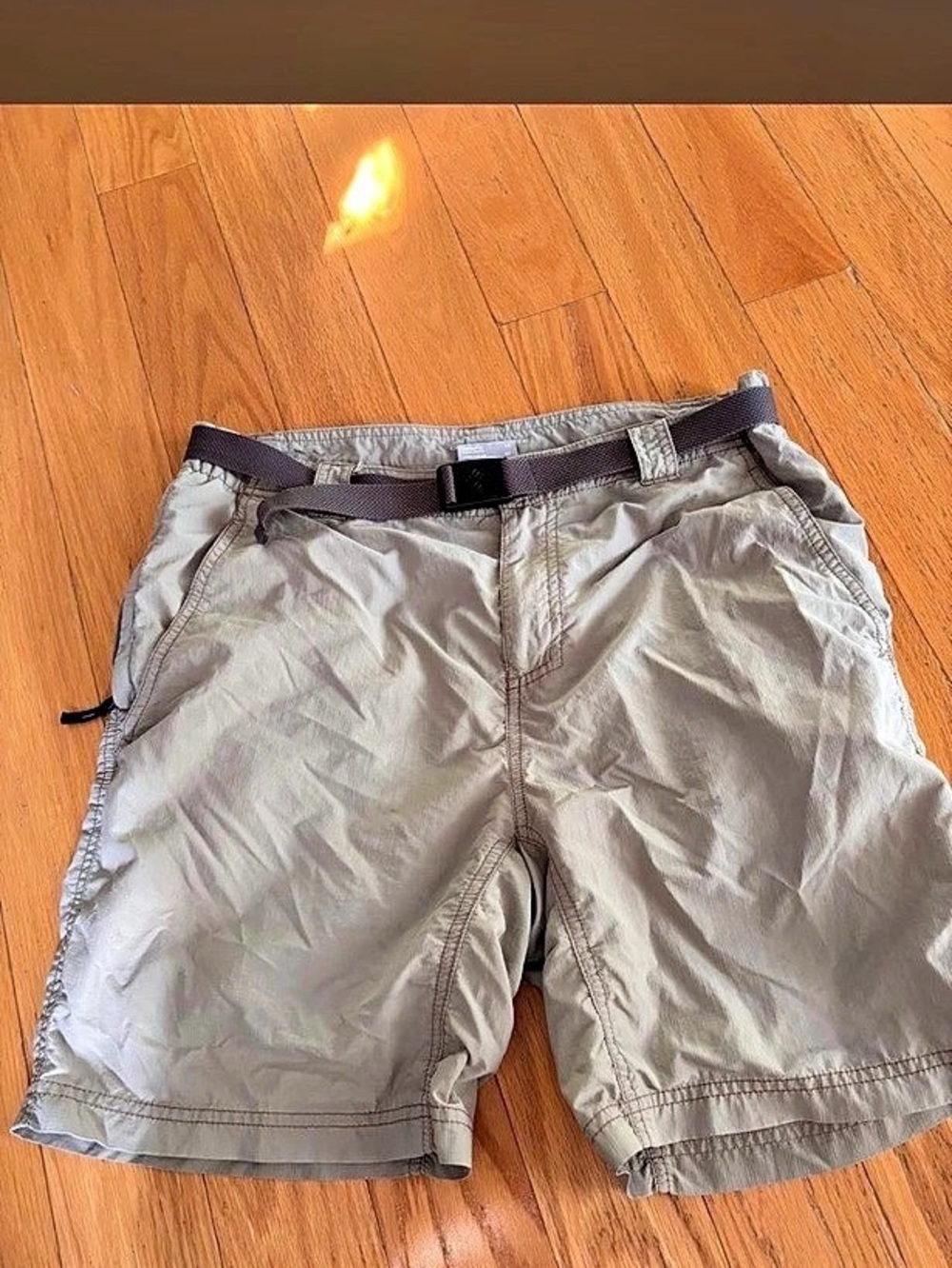 Columbia Hybrid Shorts in Gray Size 32W/8L 
 Like New
